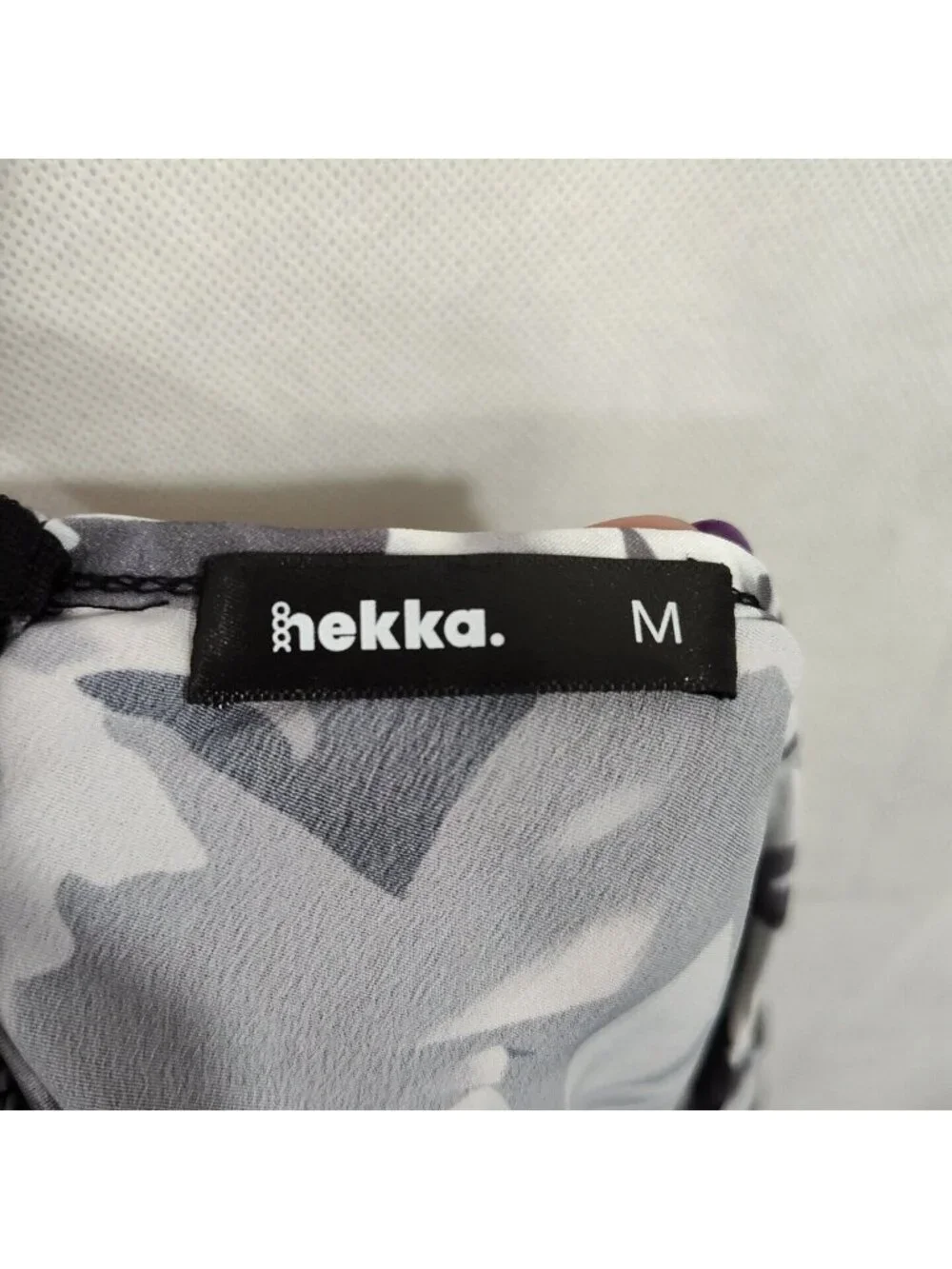 Hekka Black Grey Floral A-line V-neck Dress Women Size M Short Sleeve - Picture 5 of 5
